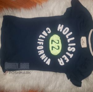 Hollister Shortsleeves Shirt- Like New!!!